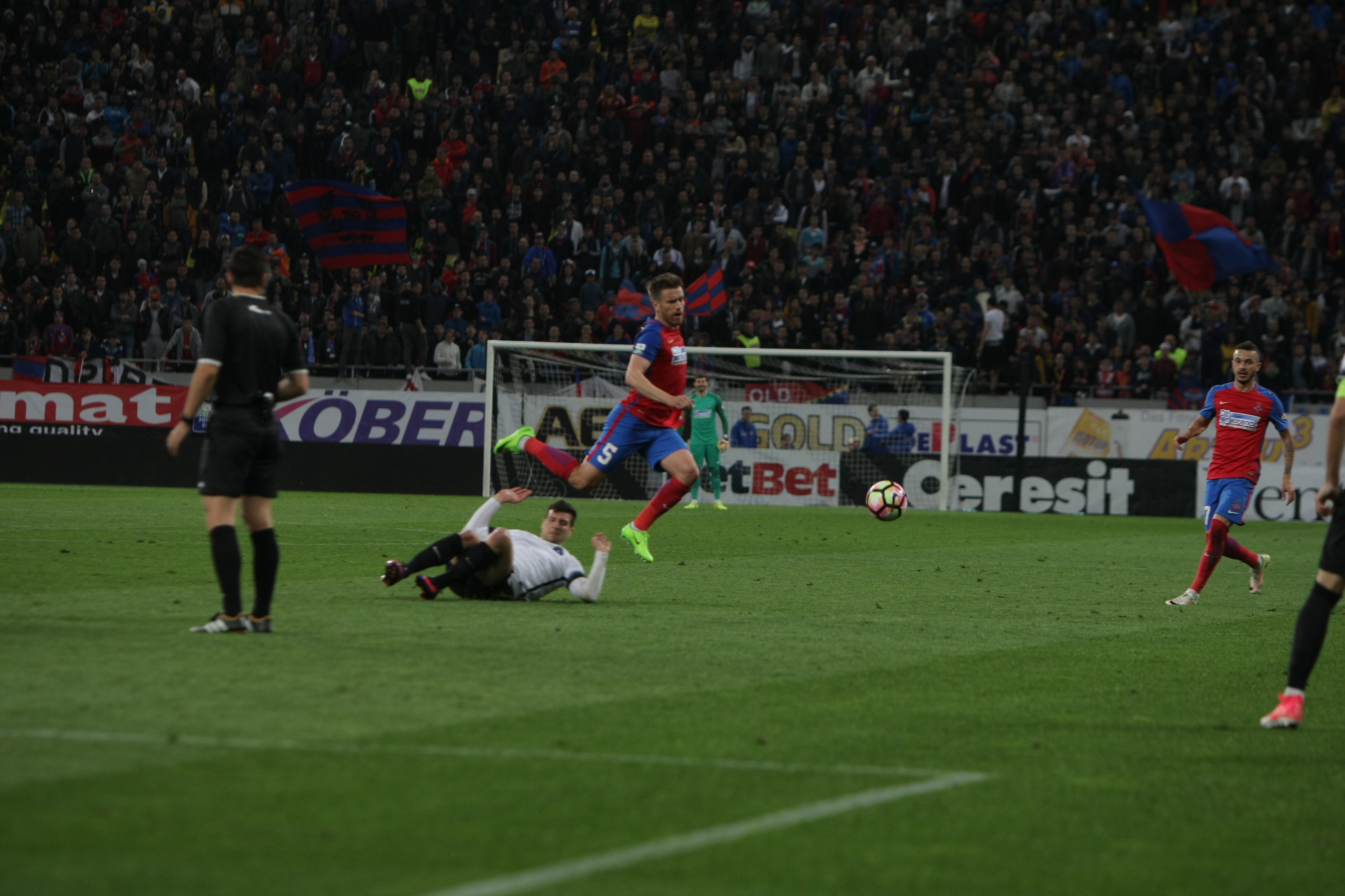 Liga 1, play-off, etapa a 7-a: FCSB - Viitorul 1-1. FCSBal de ratări! Gazdele, două penalty-uri neacordate și două bare! / FOTO&VIDEO