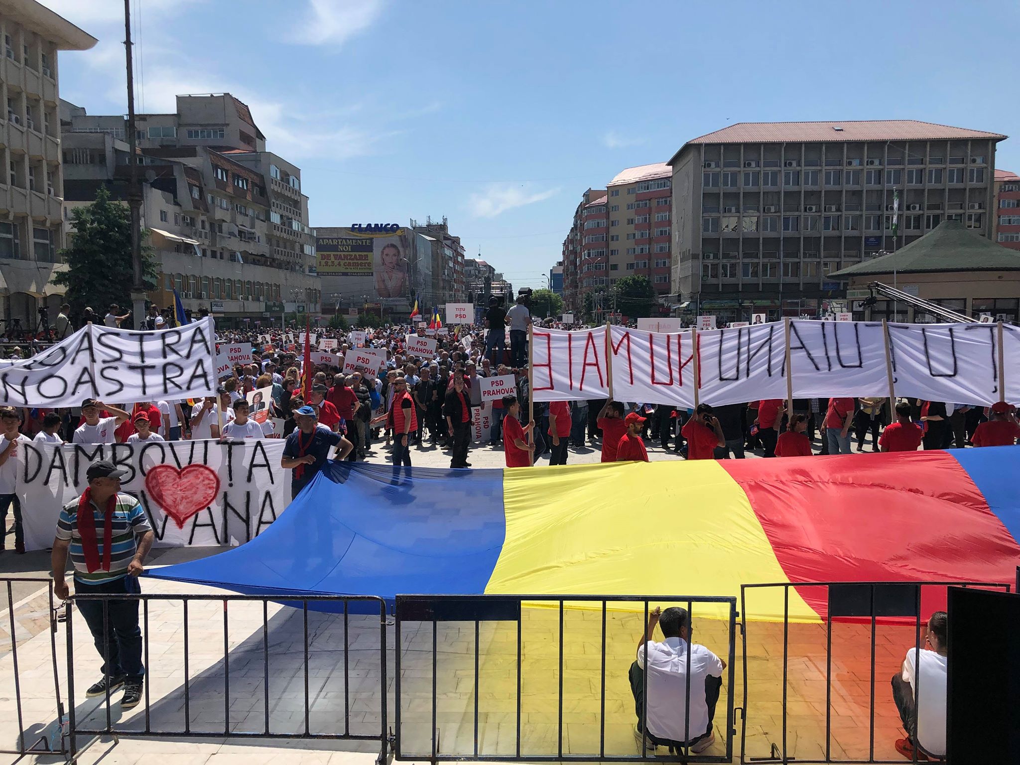 VIDEO | Miting PSD la Târgoviște. Liviu Dragnea: "Vom continua indiferent de piedicile puse de aceşti securişti nemernici! Nu renunţ!"