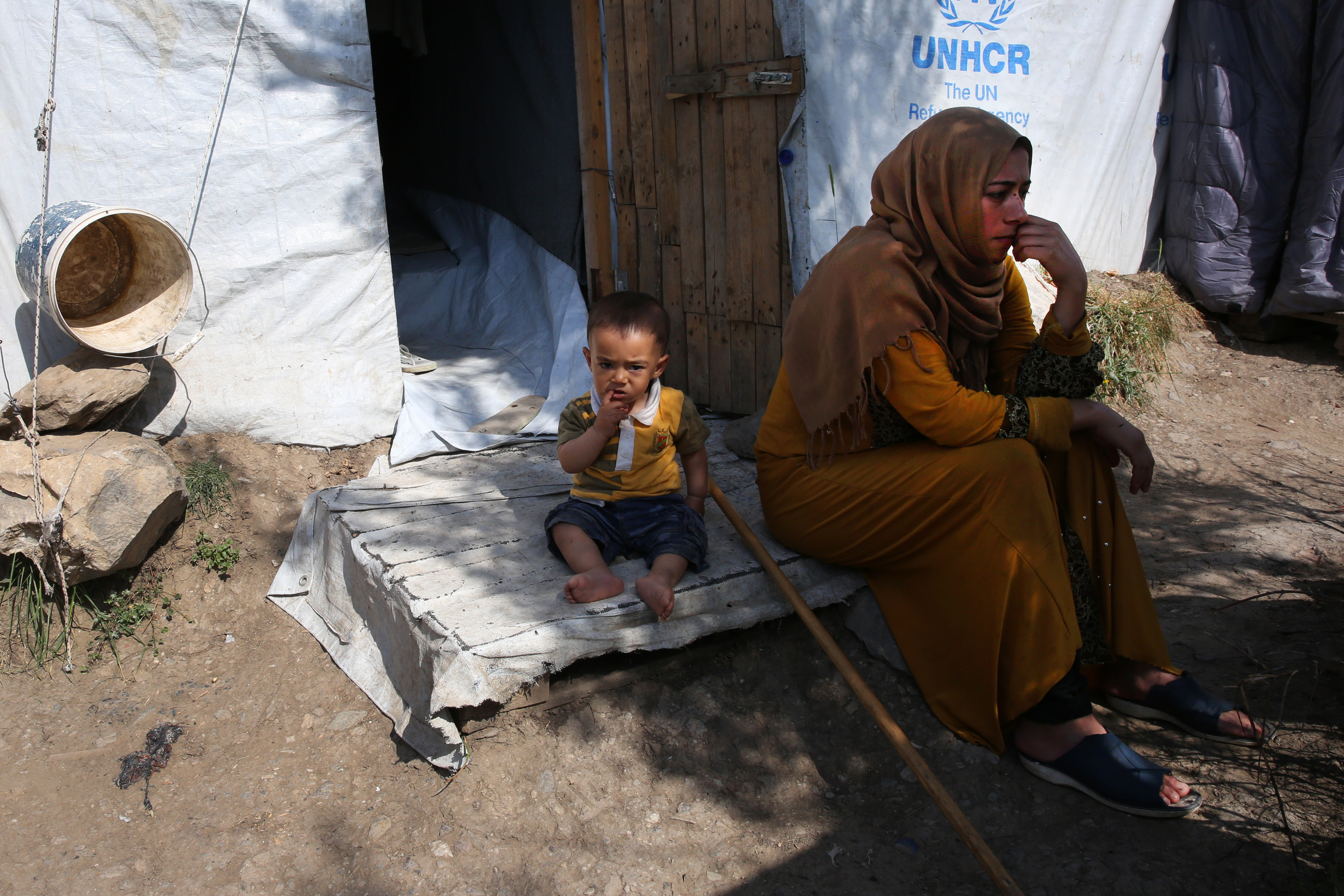 FOTO | Mai mulți copii dintr-o tabără de refugiați din Grecia au încercat să se sinucidă. Condițiile de trai sunt îngrozitoare