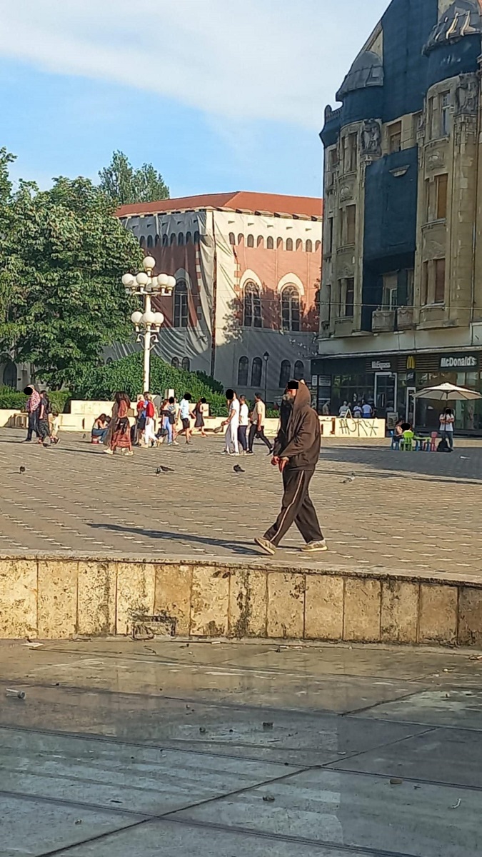 Cerșetoria, scăpată de sub control la Timișoara. Viceprimarul Ruben Lațcău: „E evident că e vorba de un fenomen criminal organizat”