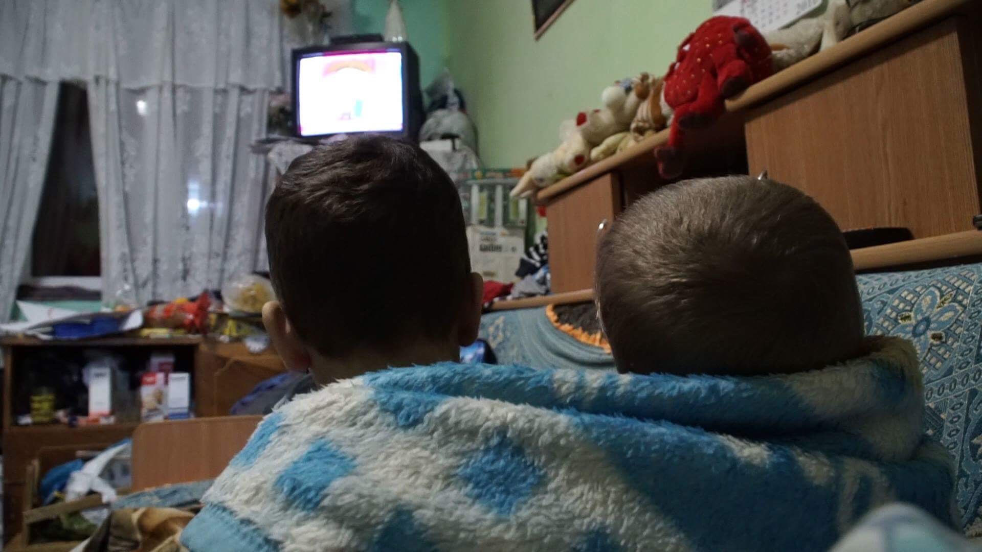 Câțiva restanțieri țin în frig și fără apă caldă 100 de familii din Botoșani