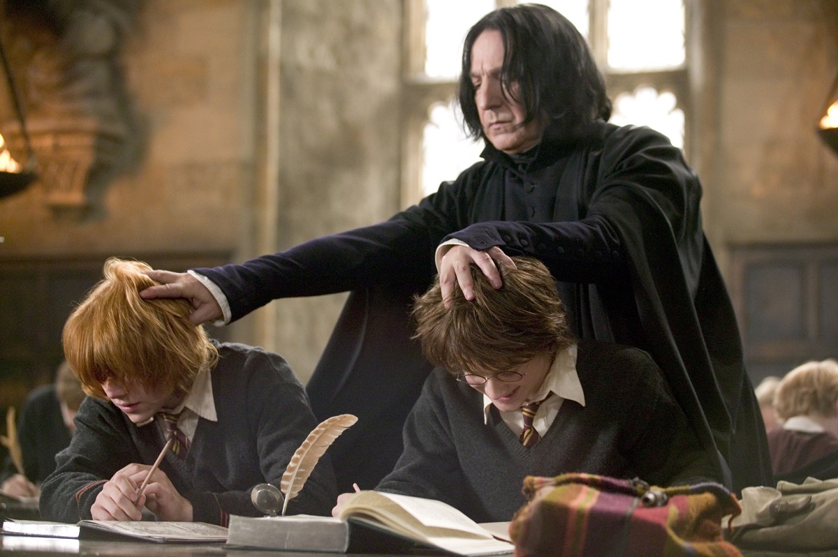 Filmările pentru serialul „Harry Potter” au început. Cine îl înlocuiește pe Daniel Radcliffe în rolul principal