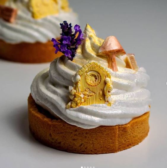 Prăjiturile unei românce, lăudate de bucătari cu stele Michelin. Cum a ajuns Hanelore să câștige un show culinar de pe Netflix