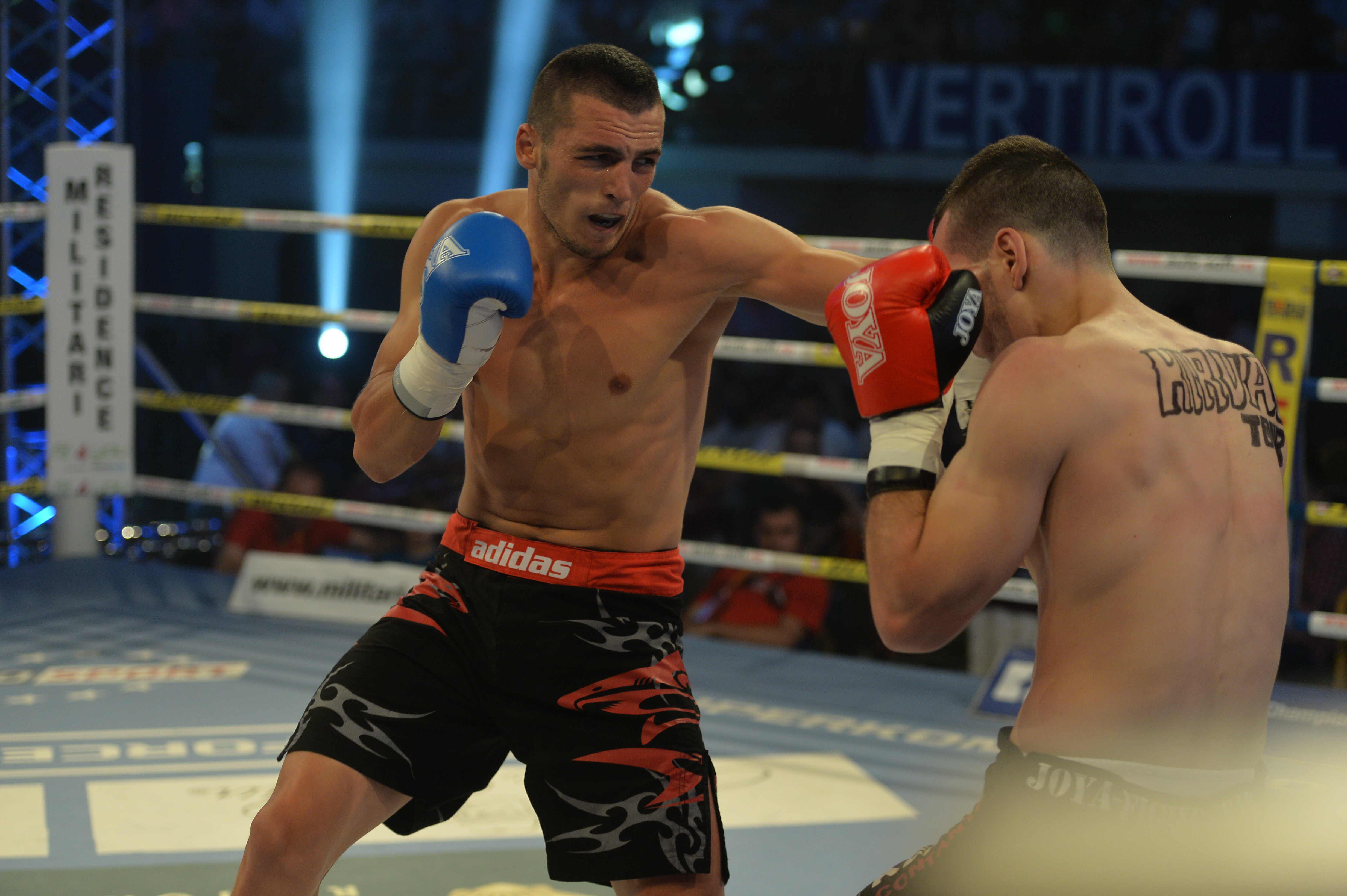 SUPERKOMBAT CONSTANȚA: Cătălin Moroșanu l-a distrus pe gigantul de 2,07 metri / REZULTATE & GALERIE FOTO & VIDEO