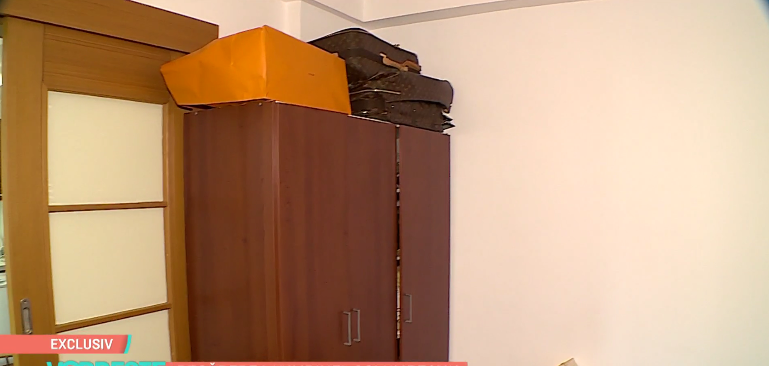 Cum arată apartamentul cu două camere în care locuiește Irinel Columbeanu, după ce a rămas fără vila de la Izvorani. În ce condiții trăiește fostul milionar