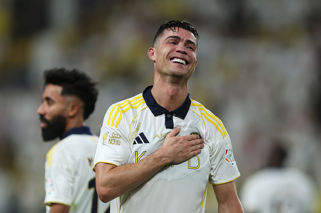 Röpködnek a milliárdok: Cristiano Ronaldo mesés bevételét Lionel Messi is irigykedve nézi