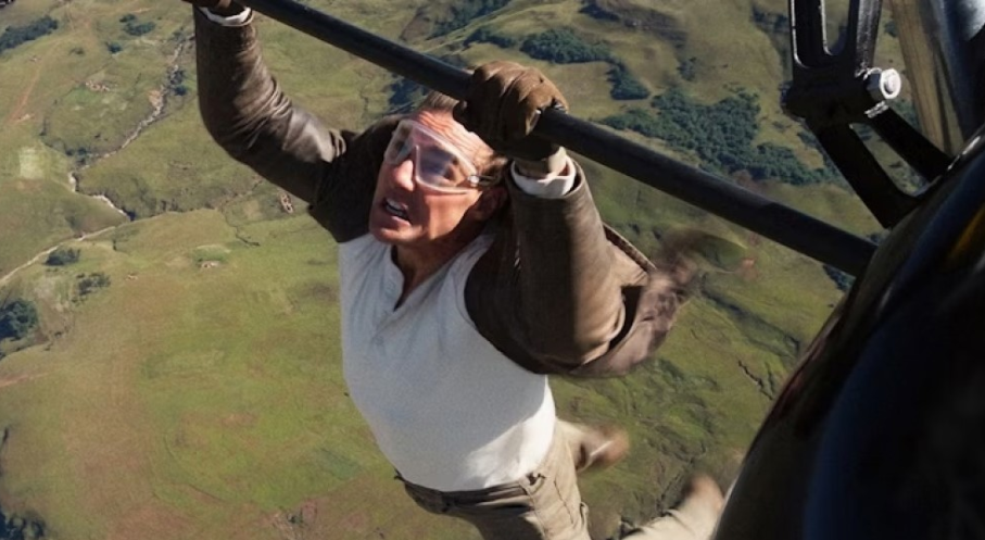 Tom Cruise, despre una dintre cele mai periculoase cascadorii din „Mission Impossible: Final Reckoning”. „Mi-am pierdut conștiența”