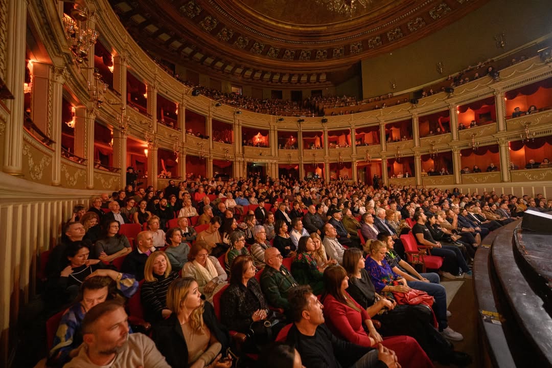 Cum a apărut Damian Drăghici pe scenă la Opera Națională București: „De la ai mei am învățat”