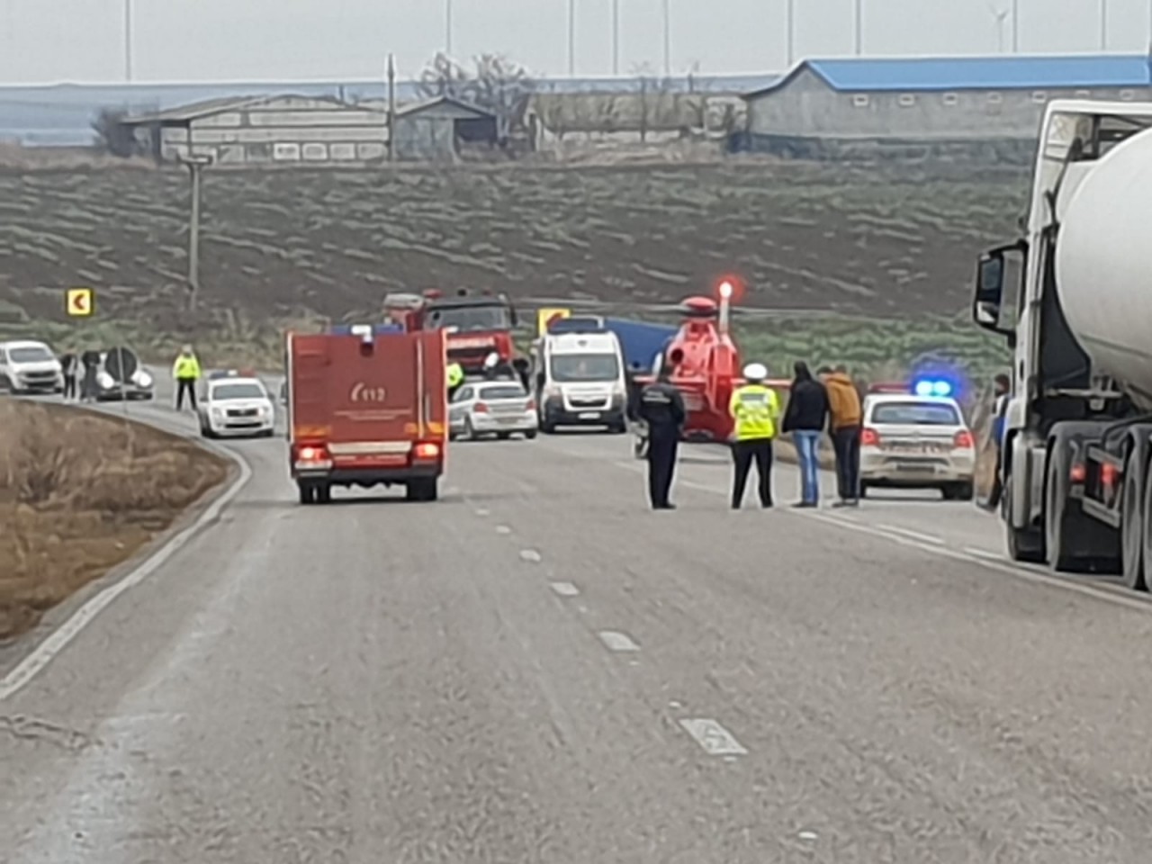 Accident înfiorător în Constanța, în Ajunul Crăciunului. Trei oameni au murit pe loc / FOTO&VIDEO