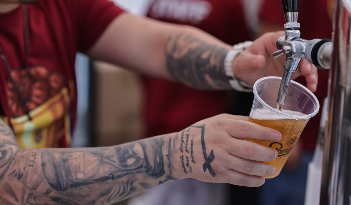 Primul festival al micilor în București: o echipă de bucătari a doborât recordul pentru cel mai lung mic realizat vreodată