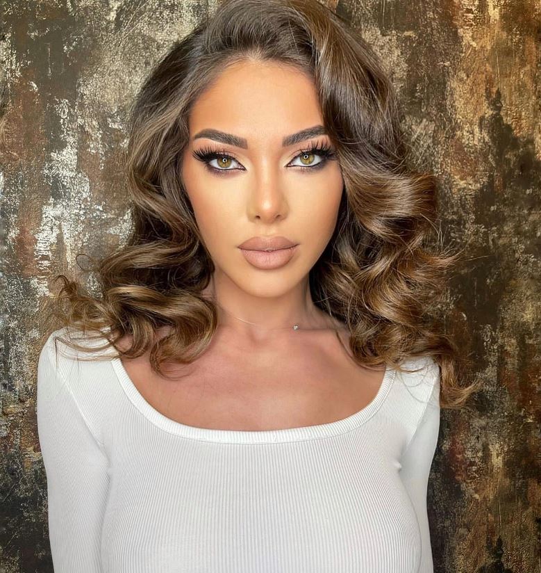 Femeia care i-ar fi despărțit pe Bianca Drăgușanu și Gabi Bădălău face primele declarații: „Nu fac parte din lumea asta mondenă”