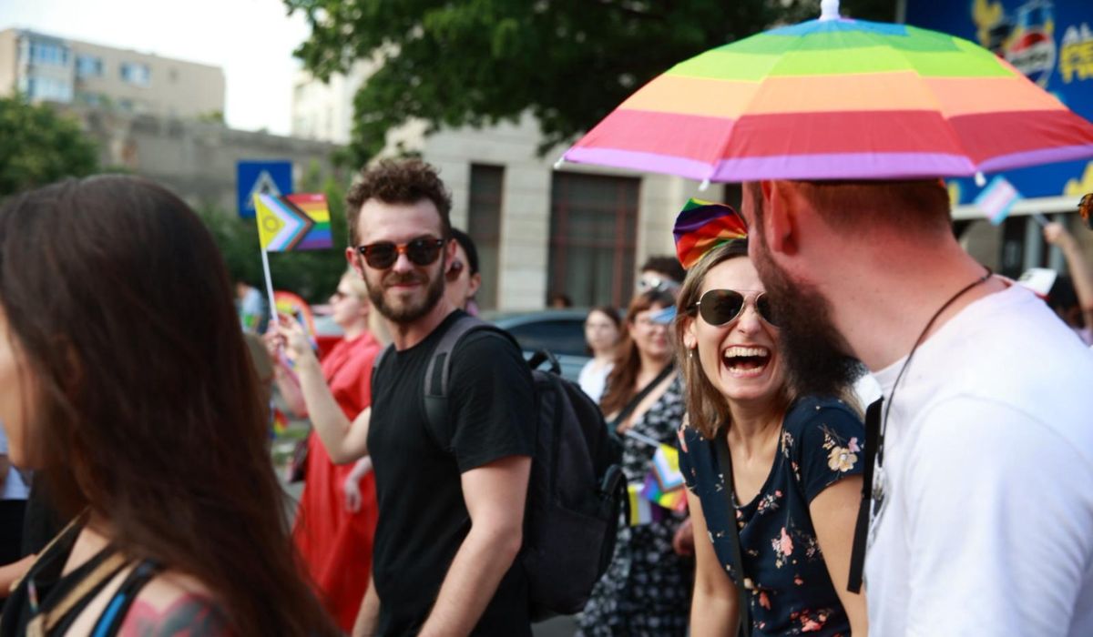 Bucharest Pride 2025. Număr record de participanți la ediția care marchează 20 de ani de la primul marș LGBTQIA+ din România