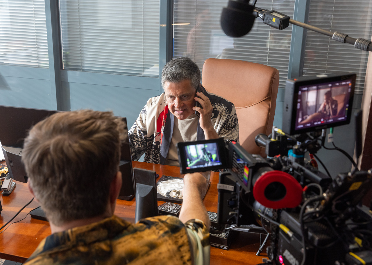 Darko Peric, actorul din „La Casa de Papel” care știe limba română, film alături de Pavel Bartoș și Smiley. Joacă în „Vacanță All-Inclusive”