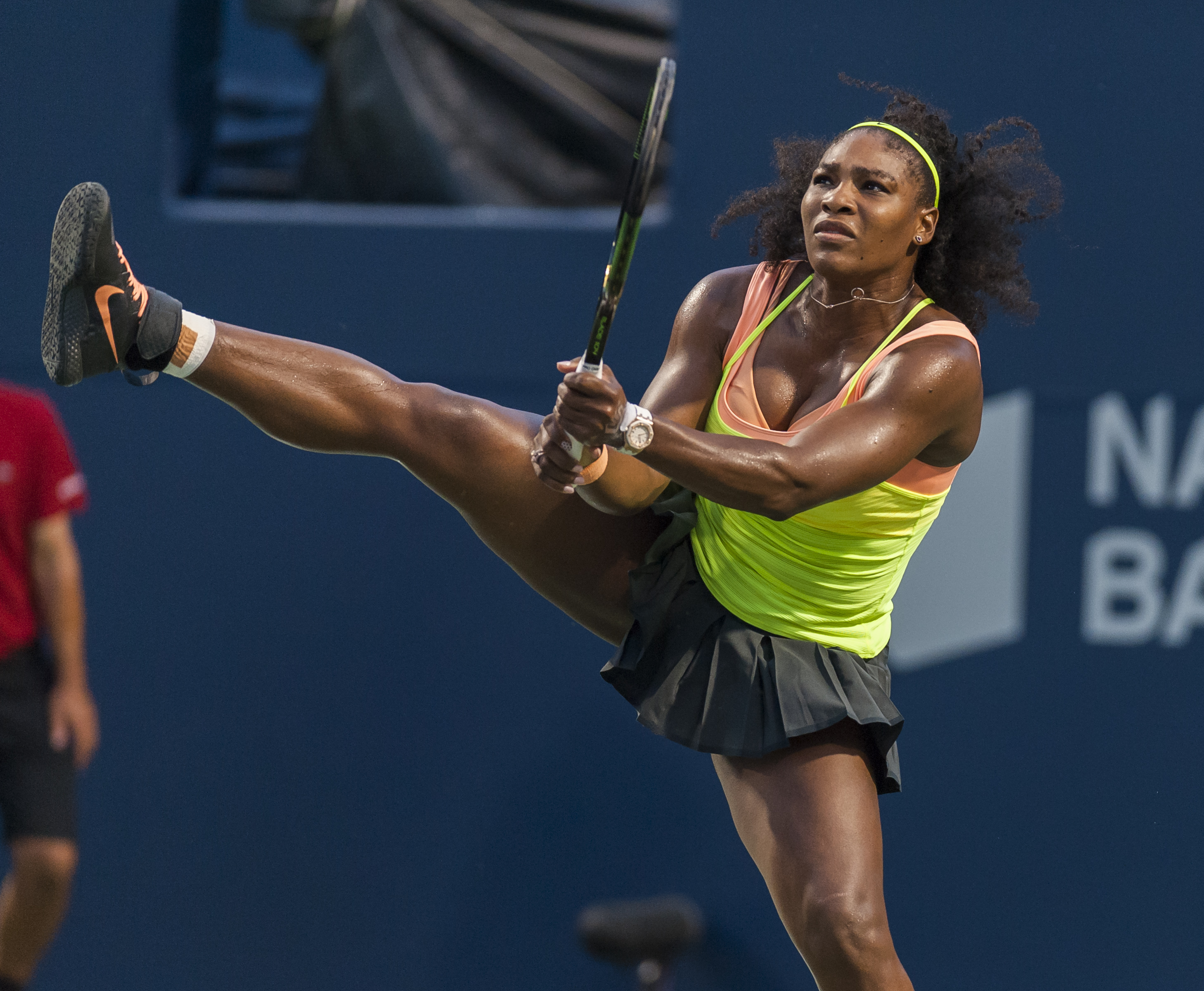 Finală Halep - Bencici, la Toronto (azi, 20.00, Dolce 2). Elvețianca de 18 ani a răpus ”monstrul”! Doar trei fete o bătuseră pe Serena, pe teren, în ultimul an! ^Simona, ultima ce o dovedise pe hard! Legătura finalistelor / FOTO