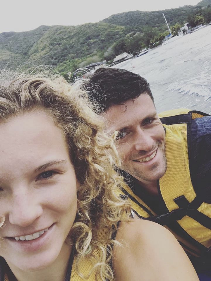 Jucătoarea cehă de tenis Katerina Siniakova a vrăjit un avocat care joacă fotbal pe plajă. A adus victoria în Fed Cup, apoi s-a afișat cu noul iubit