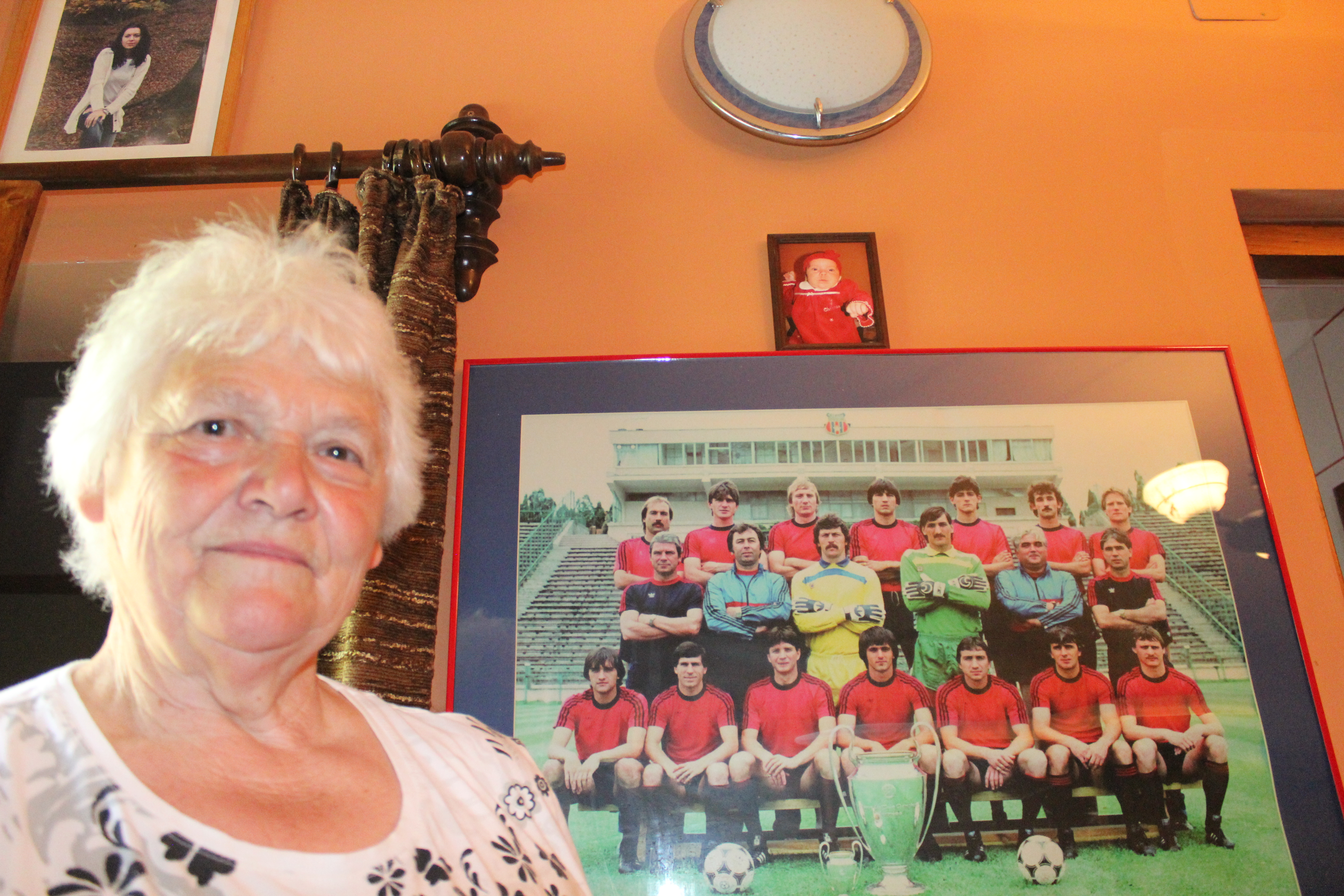 Mama lui Duckadam dezvăluie: ”Vindeam porci, ca să-i putem cumpăra de încălțat lui Helmuth!” / FOTO