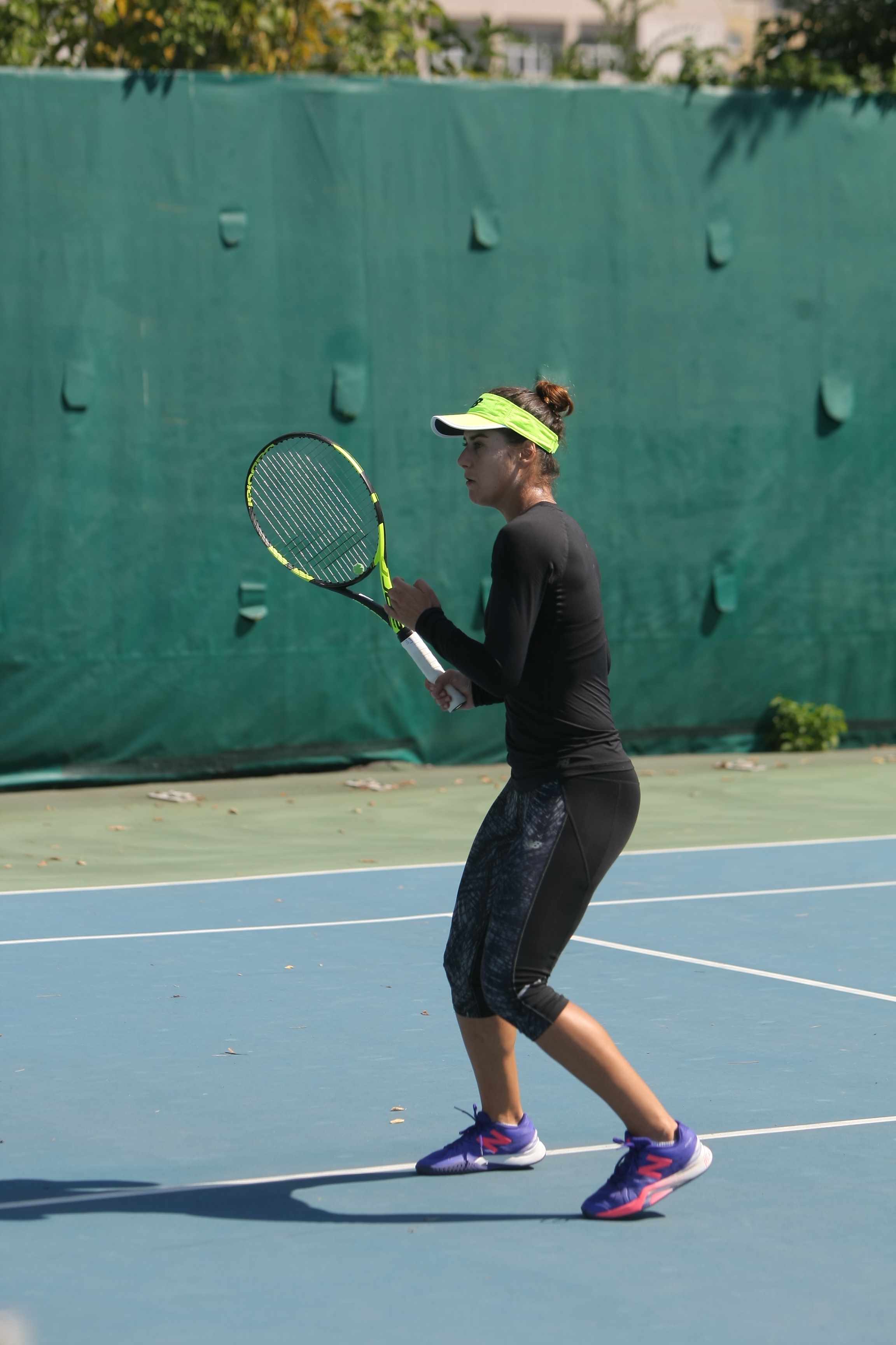 Sorana Cîrstea și Irina Begu conduc mașini de zeci de mii de euro. Fete de milioane cu bolizi în dotare! GALERIE FOTO