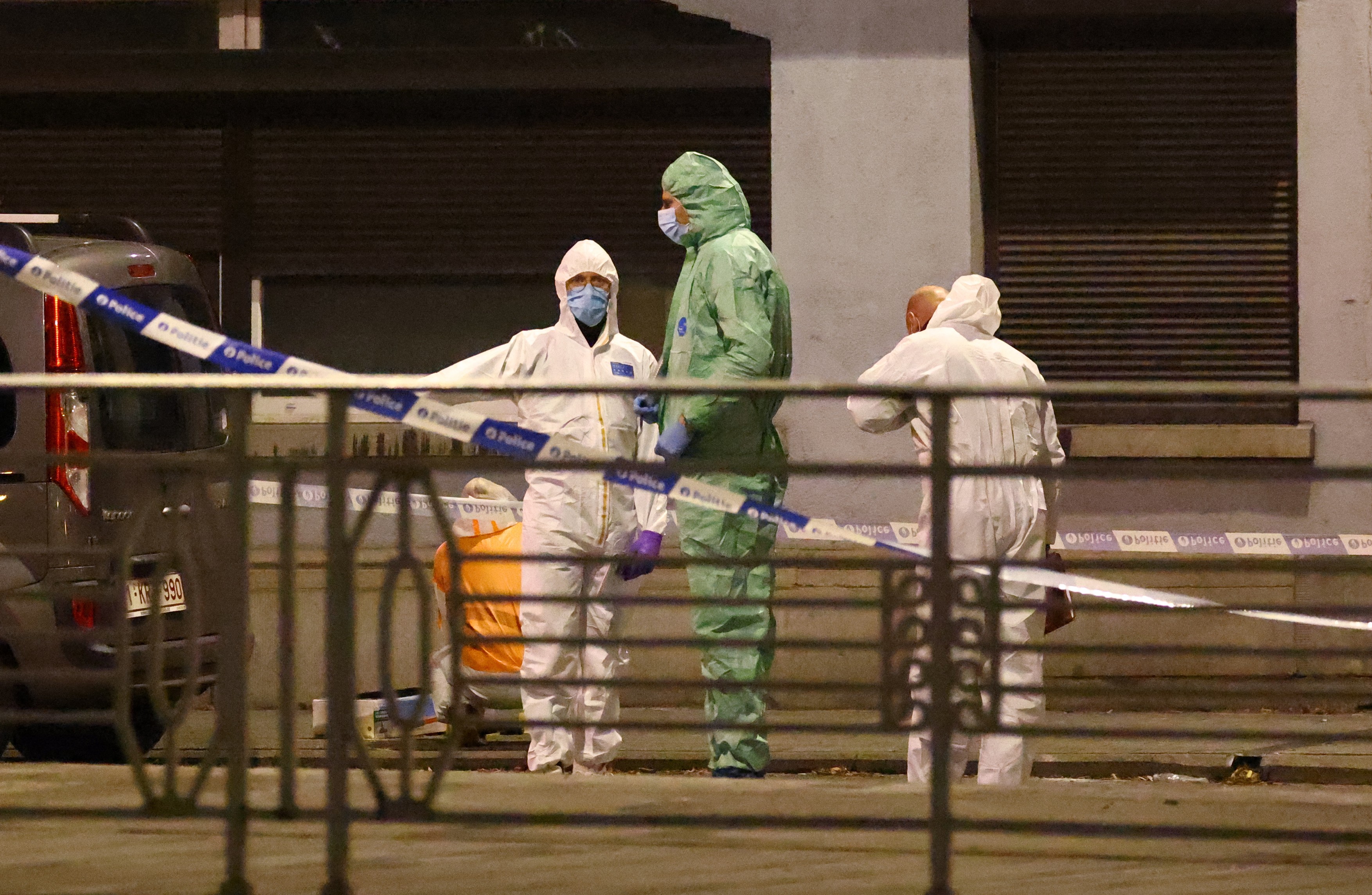 Atac terorist în Bruxelles: Poliția l-a împușcat mortal pe bărbatul care a ucis doi suedezi înainte de meciul de fotbal Belgia - Suedia