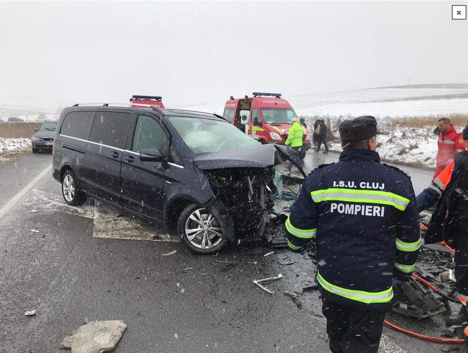 FOTO/ Grav accident rutier pe DN 1! O persoană a murit și alte 4 sunt rănite. Un copil este printre victime!