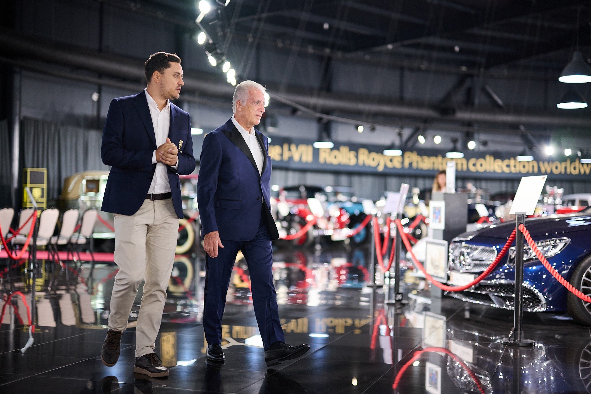 Miliardarul Piero Ferrari și soția româncă, în vizită la colecția de mașini a lui Ion Țiriac. Romina a oferit o lecție de eleganță