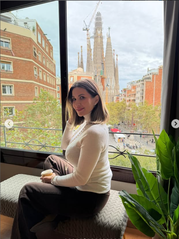 Cum a apărut Ela Crăciun la Barcelona, în timp ce soțul și copiii se aflau acasă. „Sunt genul de om care se gândește mereu”