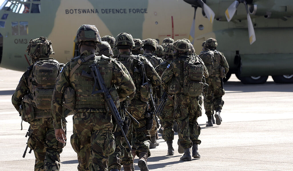 Top 10 African countries with the fewest number of potential soldiers