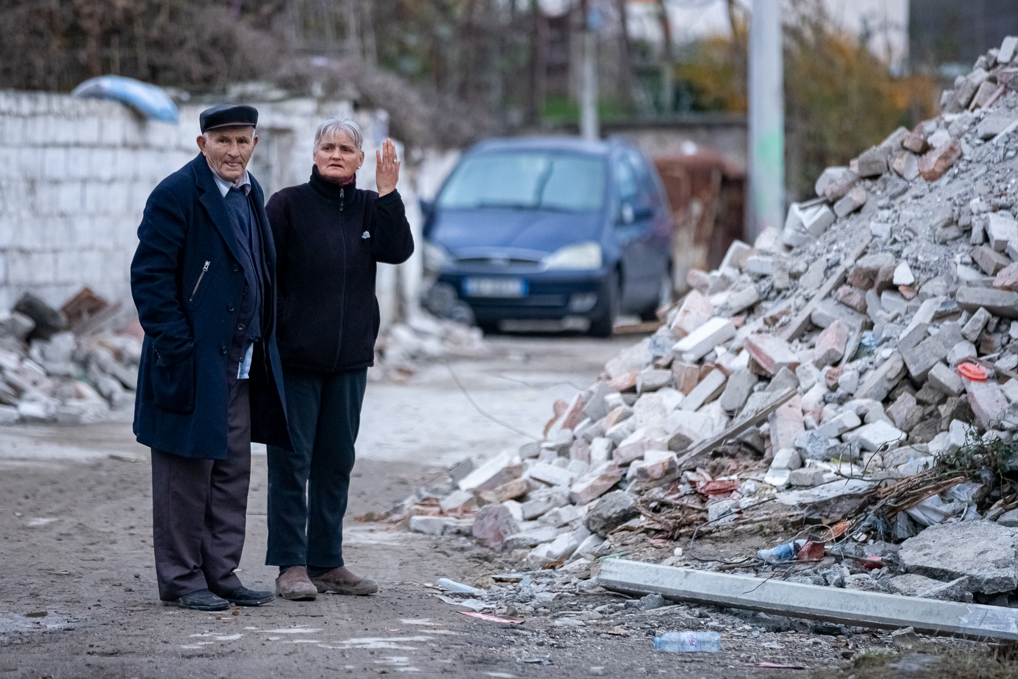 Thumanë, satul din Albania care va fi ras de pe fața pământului. Autoritățile au decis să dărâme toate clădirile rămase în picioare după cutremur