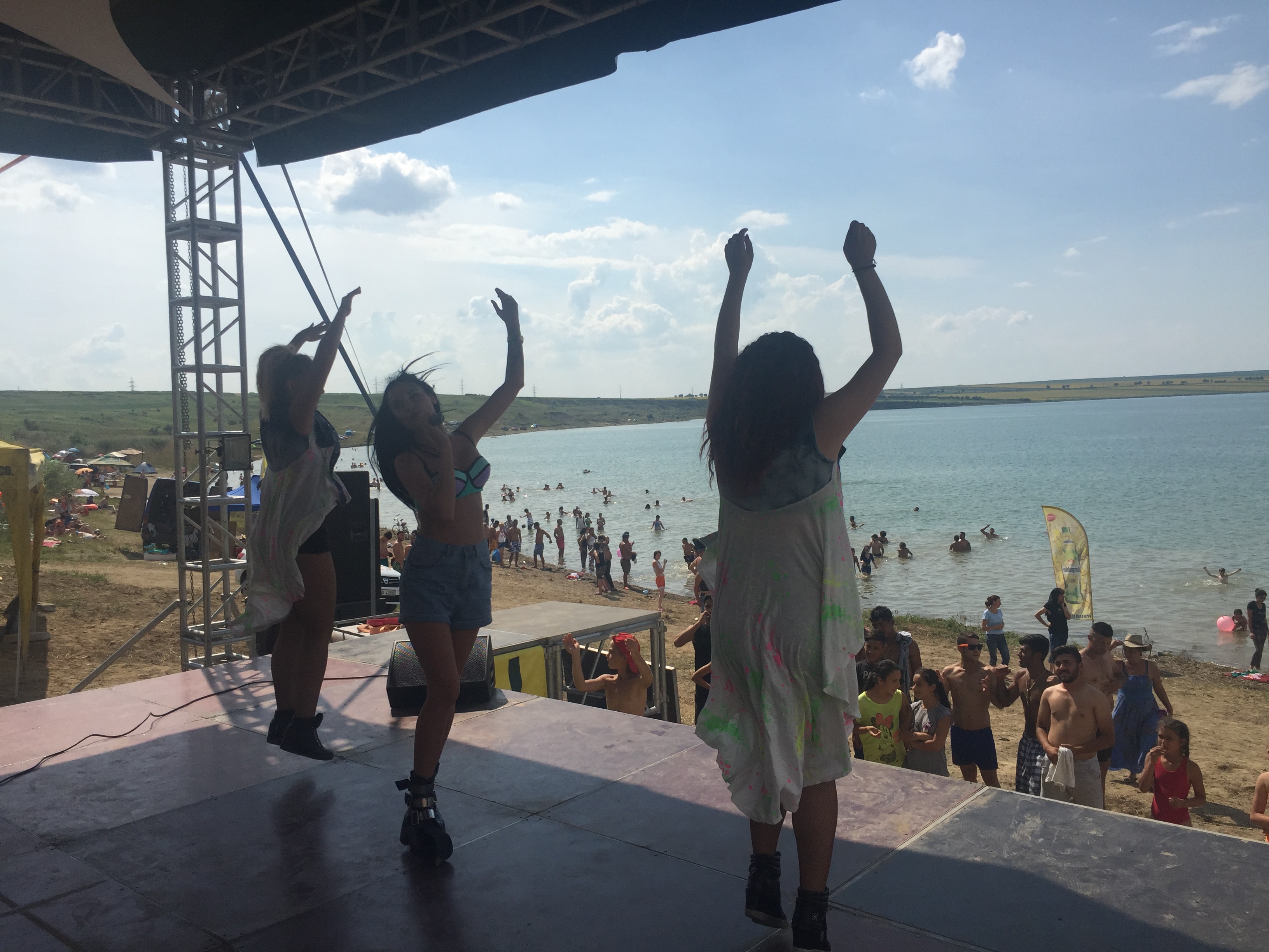 Ce Mamaia? Botoșănenii au propriul «litoral» la malul Prutului!