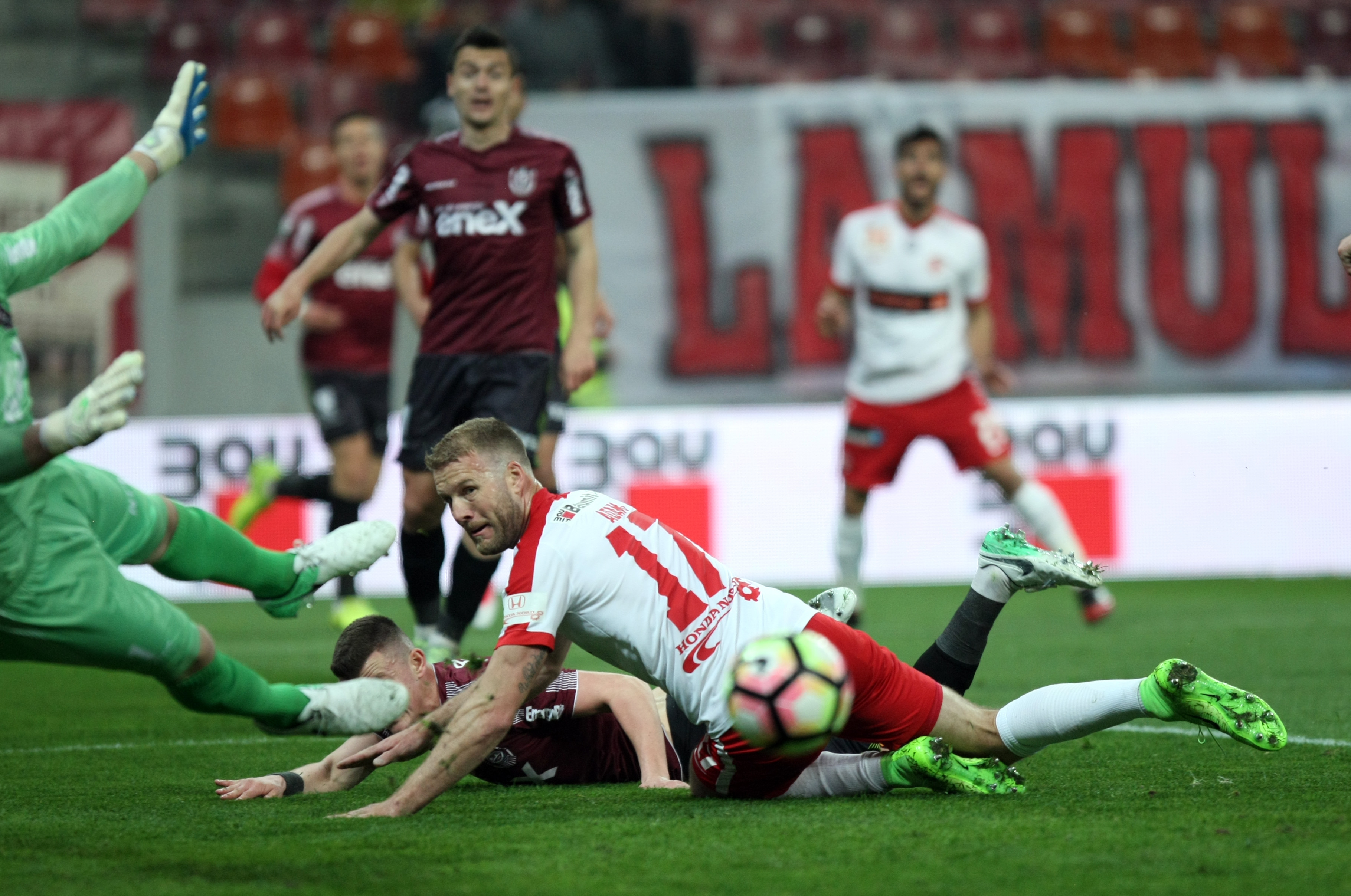 Liga 1, play-off, etapa a 4-a: Dinamo - CFR Cluj 2-0. Rivaldinho, primul gol pentru ”câini”. A sărbătorit în ”stilul Raul”! GALERIE FOTO