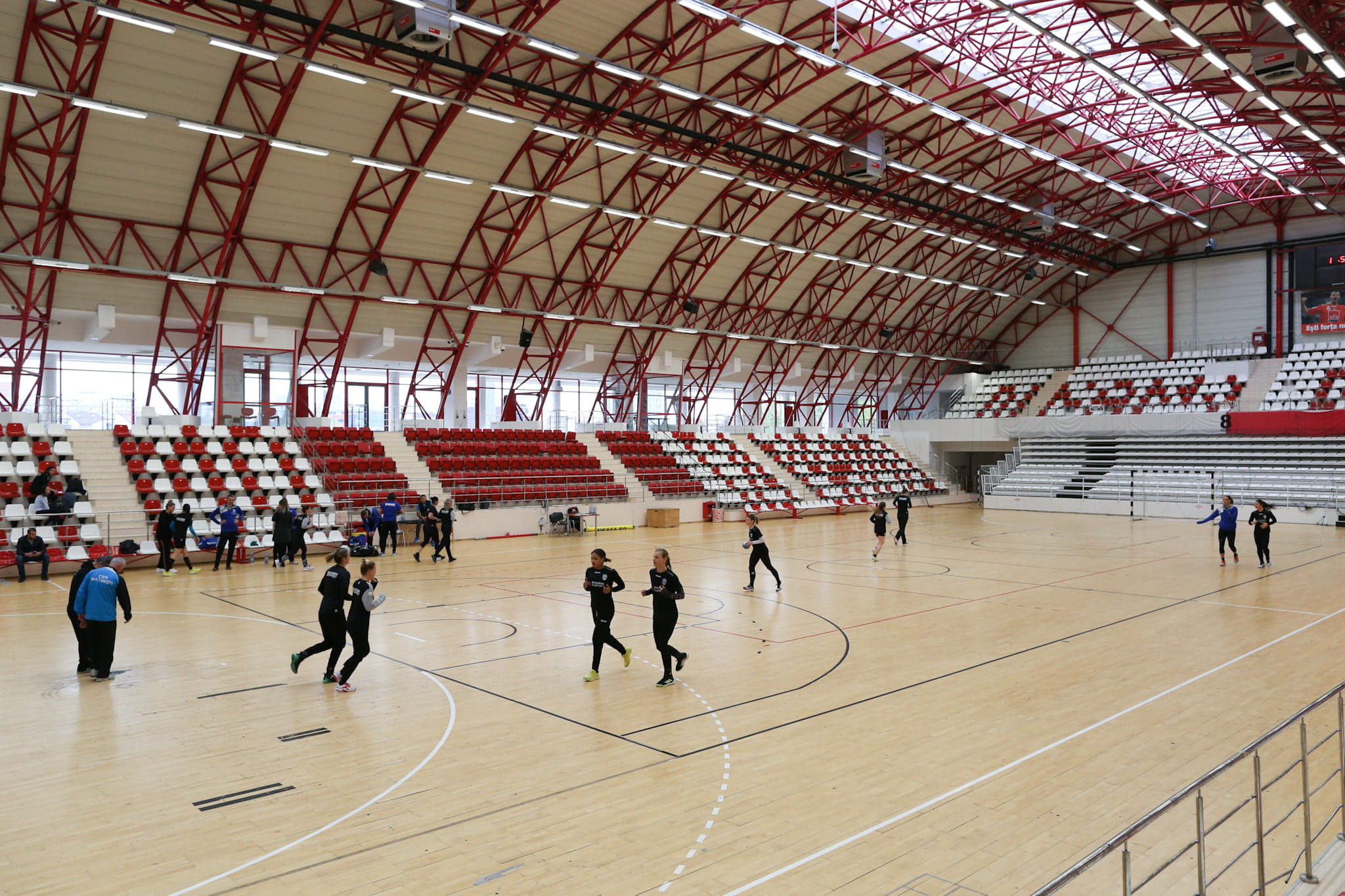 FOTO | CSM București a ratat calificarea în Final Four-ul Ligii Campionilor la handbal feminin. Două eșecuri cu Metz