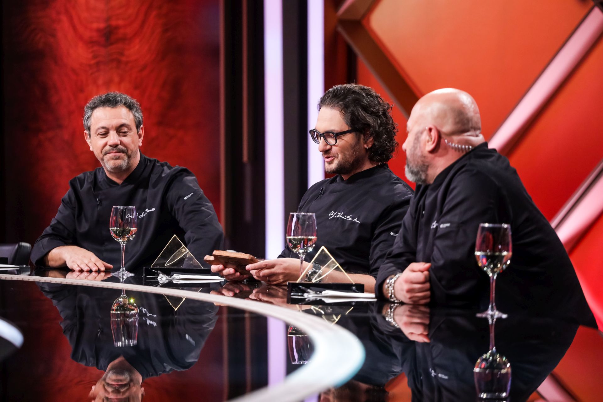 Dumitrescu, Scărlătescu și Bontea s-au reunit. Cum au reacționat fanii, care îi vor înapoi la „Chefi la cuțite”: „Vă cam pare rău că ați renunțat”