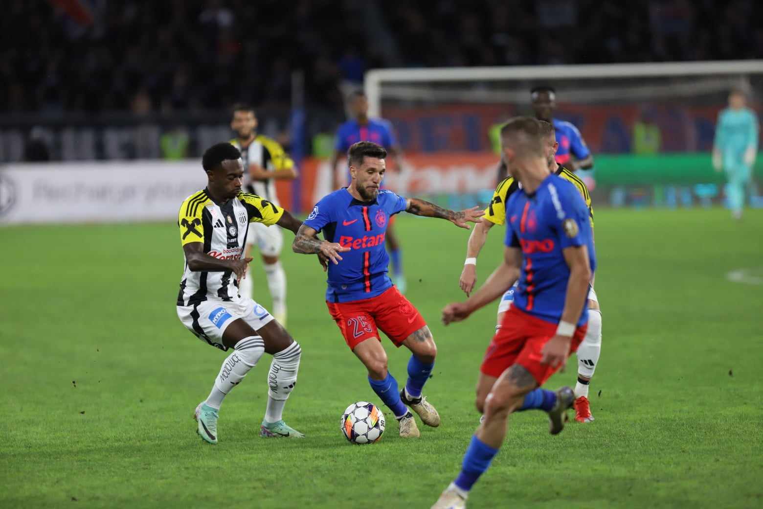 FCSB, calificare senzațională în faza principală a Europa League, după golul lui Darius Olaru din minutul 90+3 | FOTO