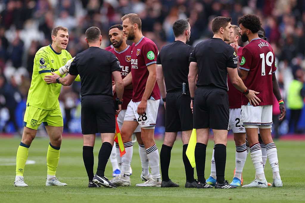 Óriási botrány a Premier League-ben: panaszt nyújt be a londoni sztárcsapat