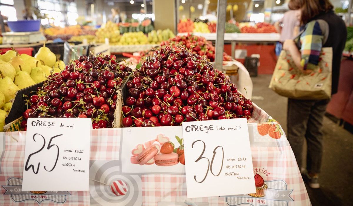 Cât costă un kilogram de cireșe în Piața Amzei din București vs Obor. Diferența dintre ele este de 4 ori mai mare
