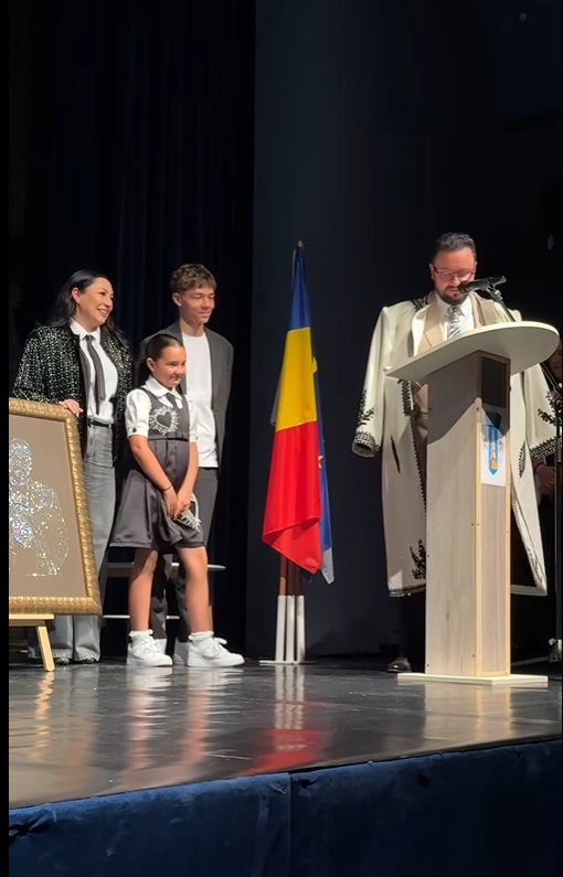 Cătălin Măruță, cetățean de onoare al orașului Târgu Jiu. Primarul l-a felicitat, iar Andra a plâns de emoție. „E locul unde am copilărit”