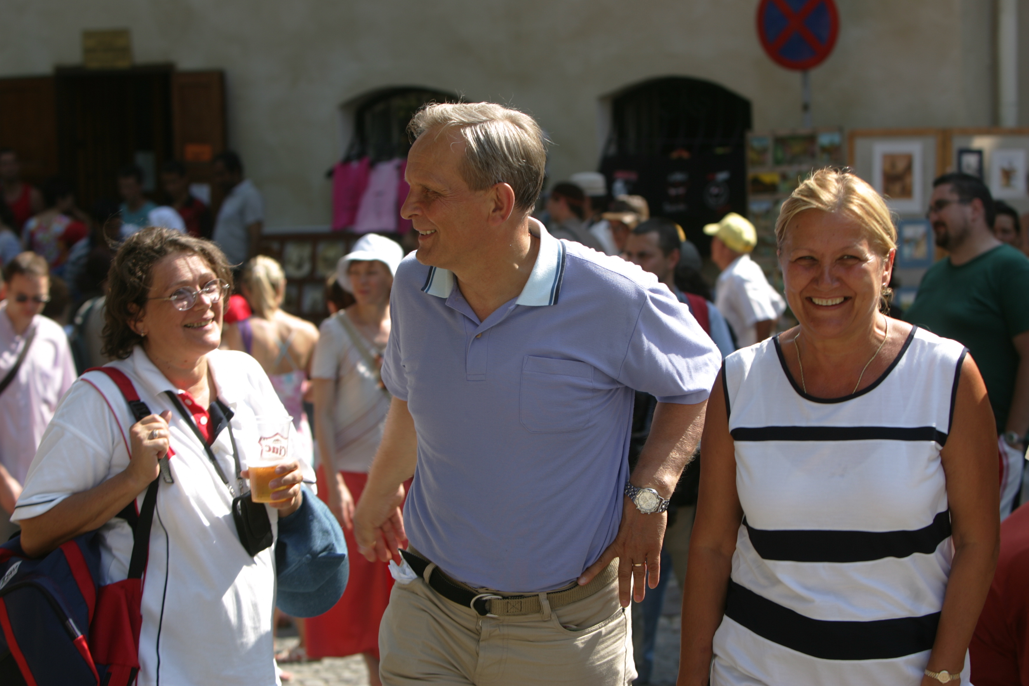 Atunci și acum / Theodor Stolojan, economistul care a ajuns premier după Mineriadă; S-a retras din cursa pentru Cotroceni, după momentul: ”Dragă Stolo”