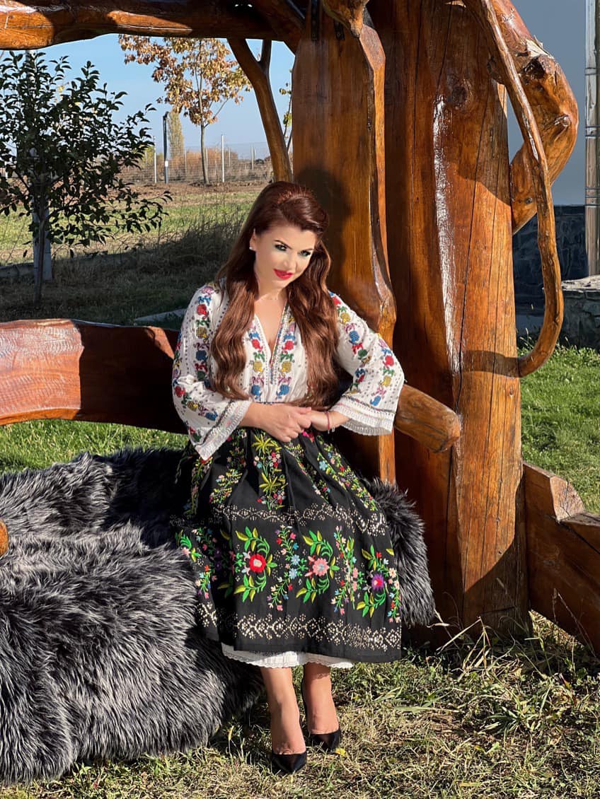 Cântăreața Claudia Ghițulescu, declarații neașteptate la trei ani de la divorțul de soțul care a înșelat-o