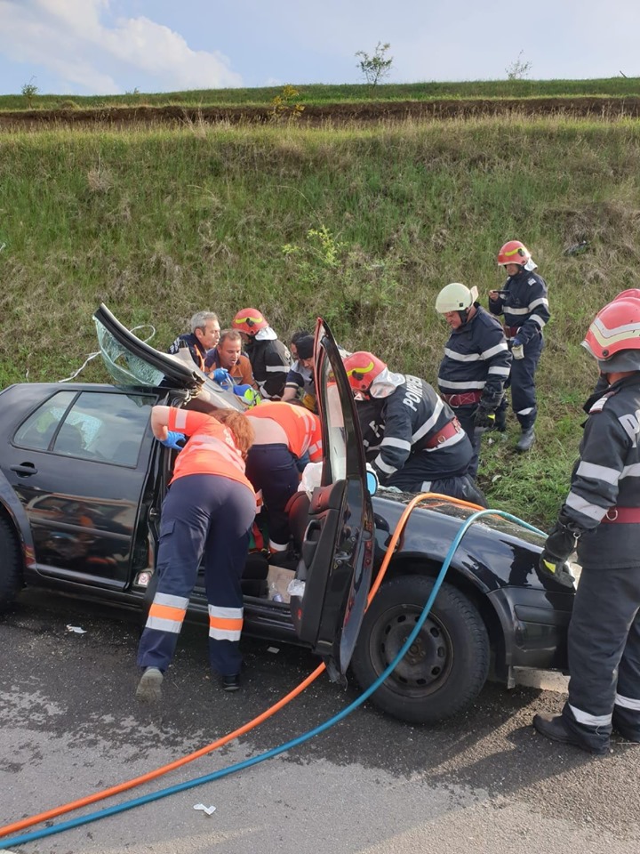 O femeie din Bulgaria a murit în România, într-un grav accident petrecut pe DN5 (GALERIE FOTO)