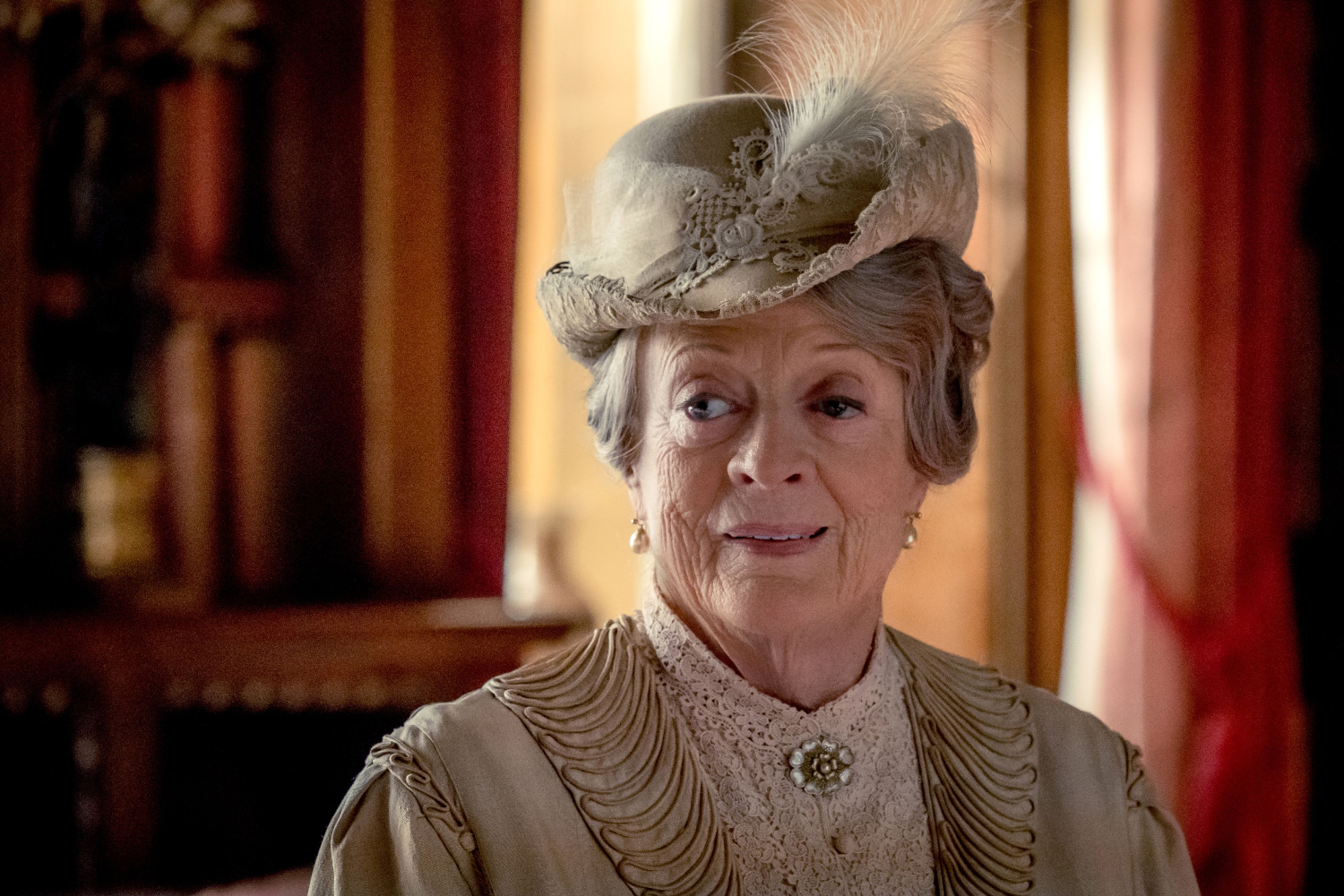 Maggie Smith, omagiată de Regele Charles și Daniel Radcliffe, starul din „Harry Potter”. „Putea intimida și fermeca în aceeași clipă”