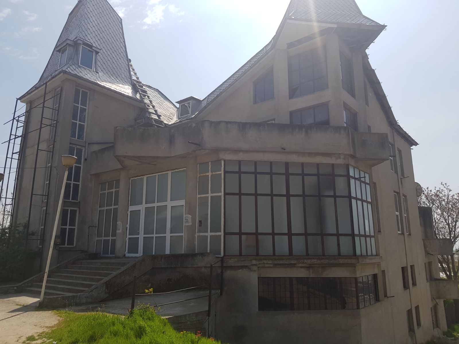 REPORTAJ/ Ionela Prodan, “Lelia ale Tache Prodan”, jelită de oamenii din Dăbuleni, localitatea sa natală (FOTO&VIDEO)