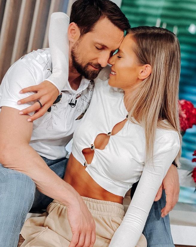 Gabriela Prisăcariu, ironie la adresa Mihaelei Rădulescu la TV, de față cu Dani Oțil: „Oamenii deștepți înțeleg umorul”