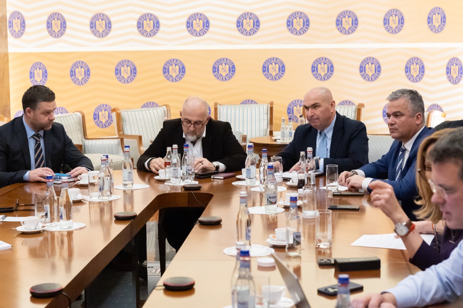 PSD, PNL, USR și UDMR, prima negociere pentru formarea viitorului Guvern: „Posibil candidat comun la alegerile prezidențiale”