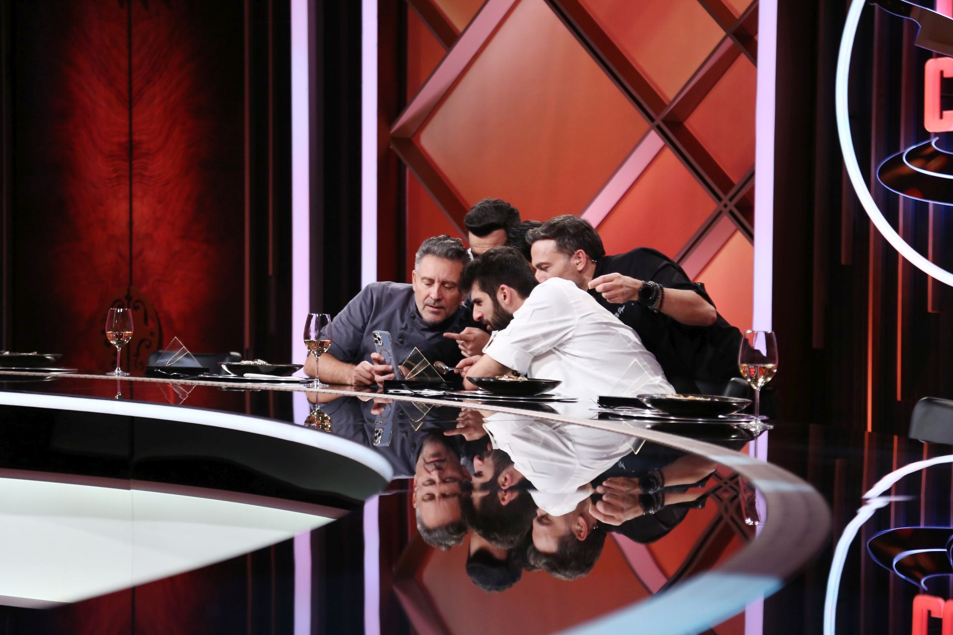 Chefi la cuțite 20 martie. Surpriza serii la Antena 1. Cine se va prezenta în fața juraților. „Nu am mai văzut așa ceva!”