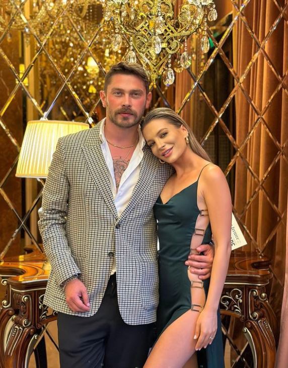 Imagini cu Ana Baniciu în costum de baie la o lună după ce a născut: „Am luat în sarcină 16 kilograme”