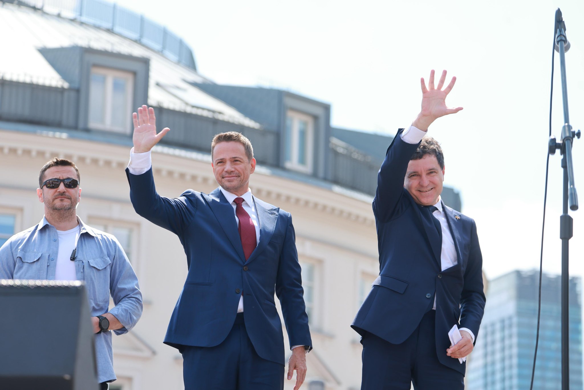 Discursul în limba română ținut de Nicușor Dan la Varșovia, la mitingul electoral de susținere pentru Rafal Trzaskowski | VIDEO