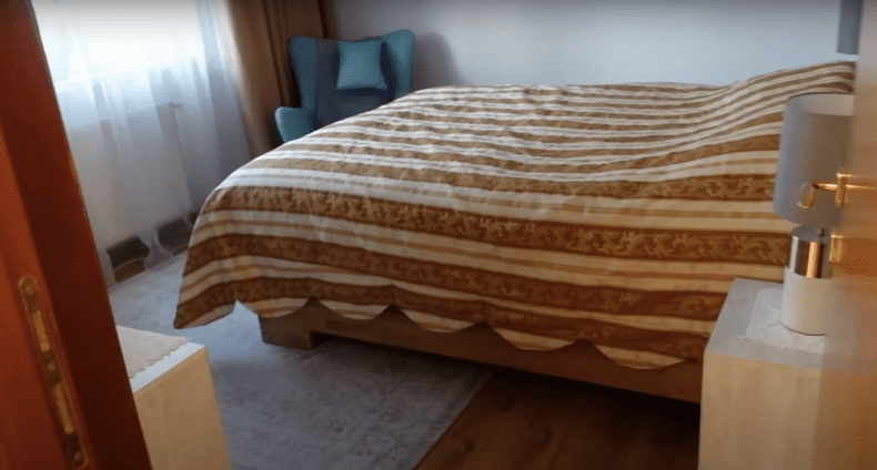 Imagini cu casa în care locuiește Nea Marin. Are o vilă impresionantă în Capitală și valorează peste 200.000 de euro