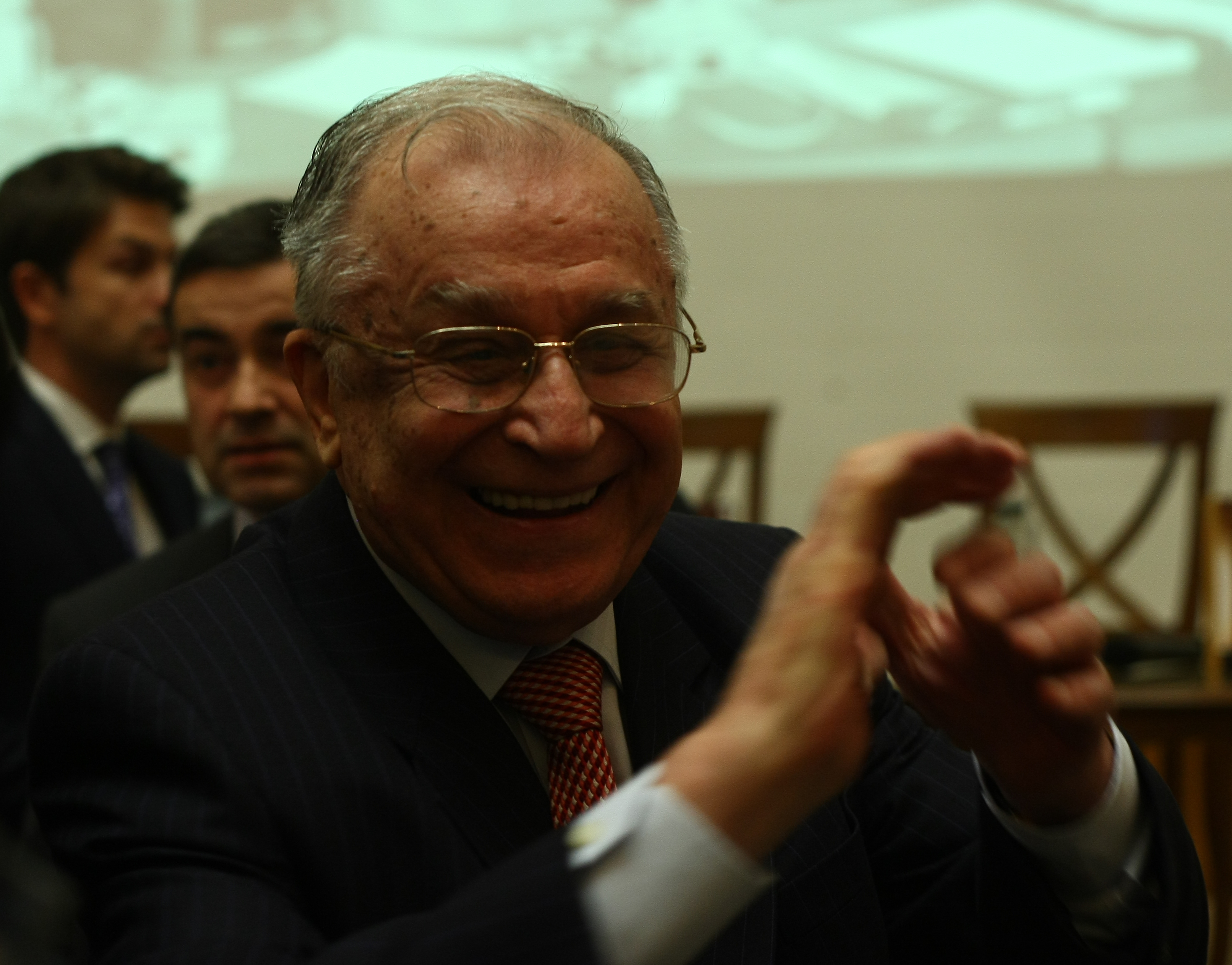Atunci și Acum: Ion Iliescu, primul președinte al României democratice, care a ajuns să fie cercetat în dosarul Revoluției