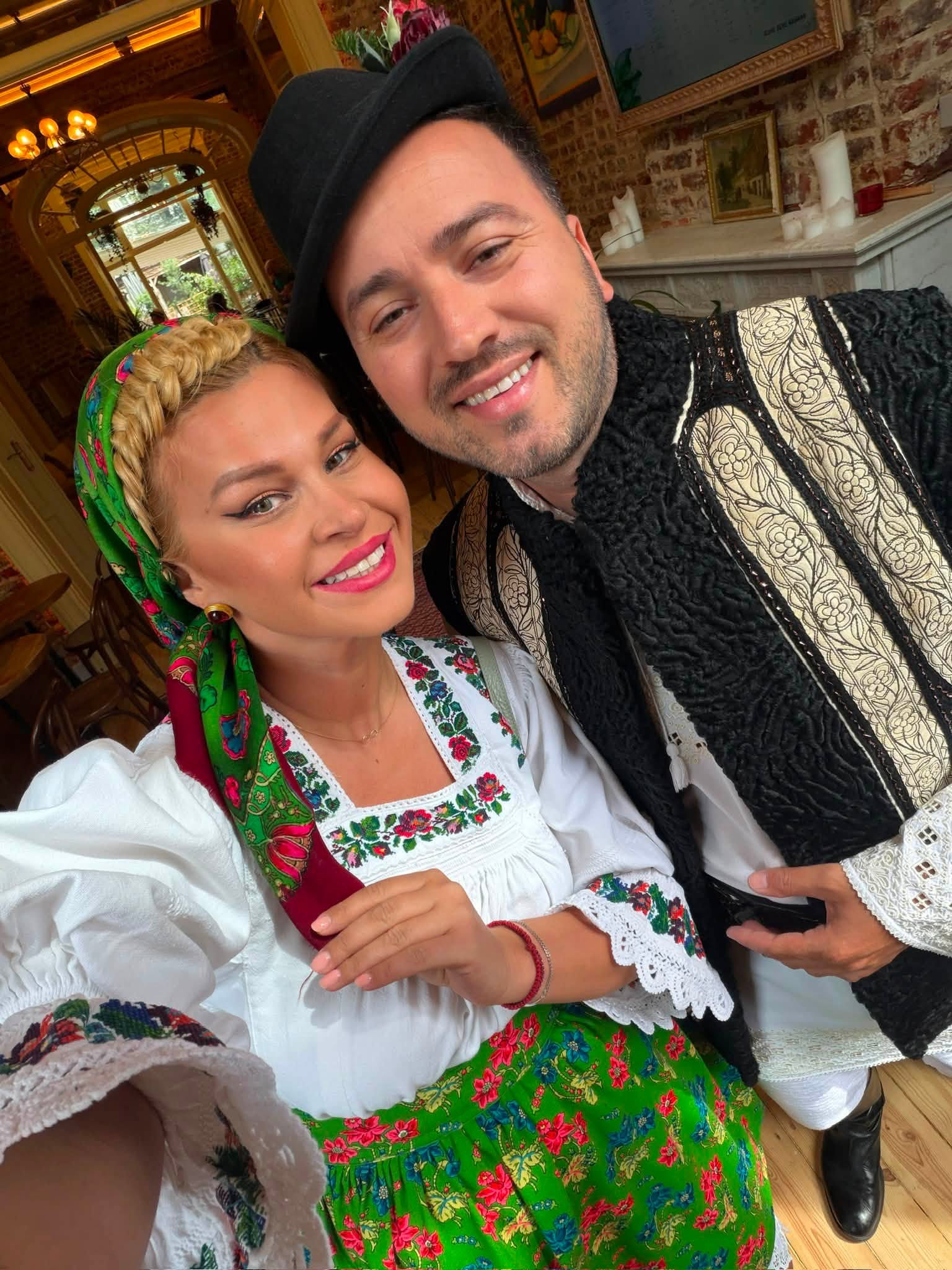 Cine este Oana Tomoiagă de la Asia Express, sezonul 9. Prietena Mirelei Vaida are o carieră în muzica populară
