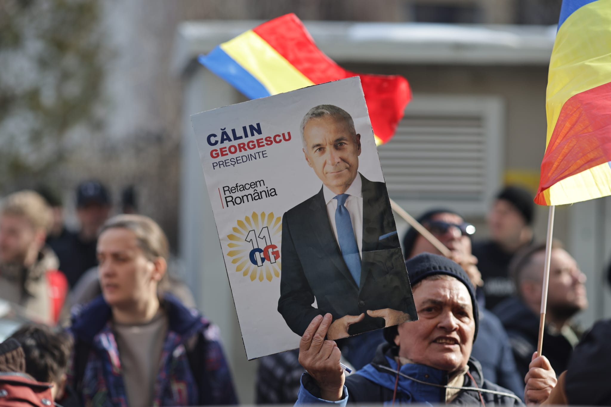 Protest la Parchetul General, după ce Călin Georgescu a fost adus la audieri