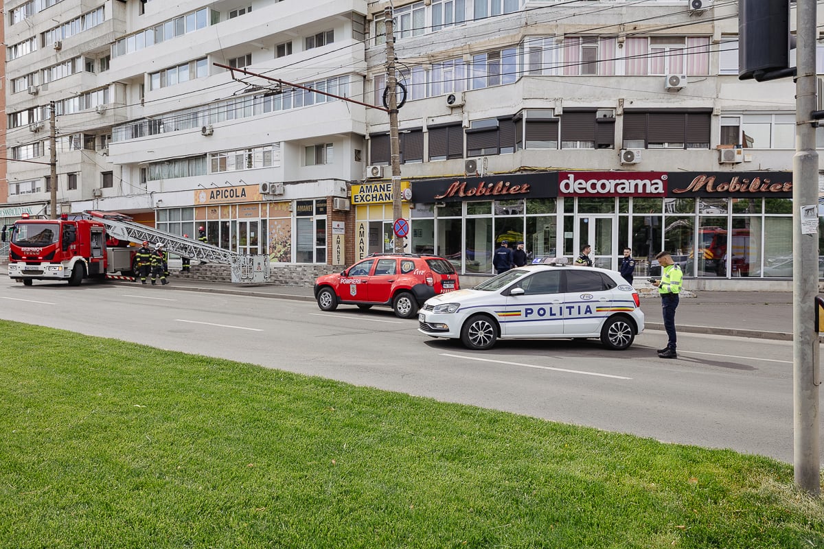 EXCLUSIV FOTO - VIDEO Cum să te adăpostești de drone în Galați. Pasul unu: „Îl cauți pe administrator, că el are cheia”. El sau președintele blocului, mai importanți ca CSAT în astfel de cazuri